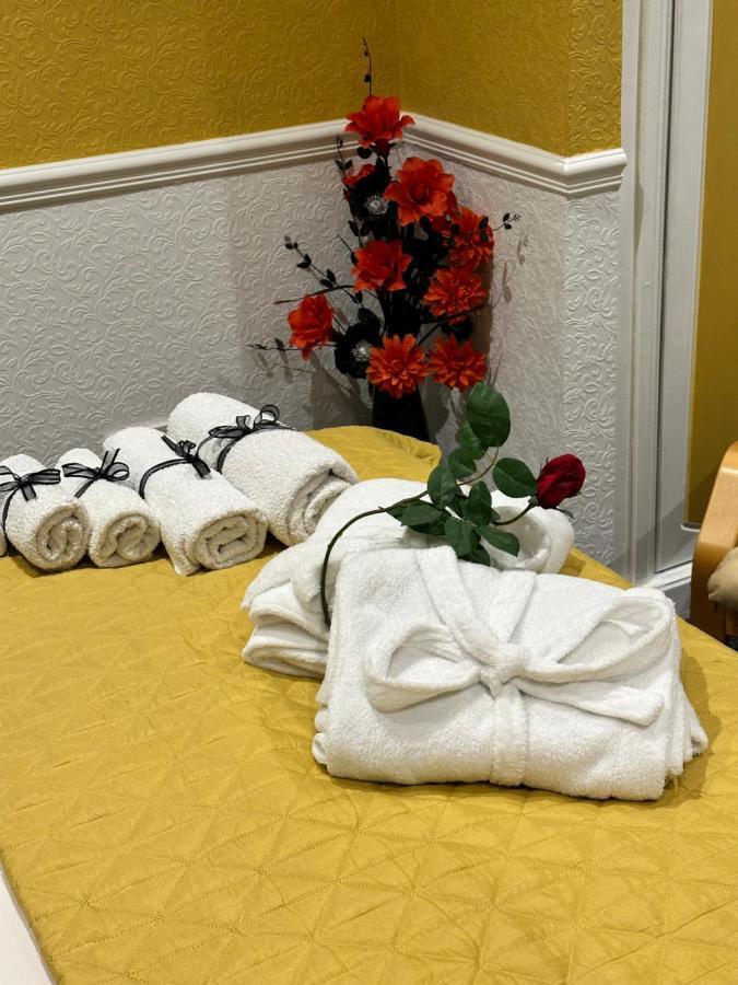 סקארבורו Atlanta Hotel מראה חיצוני תמונה